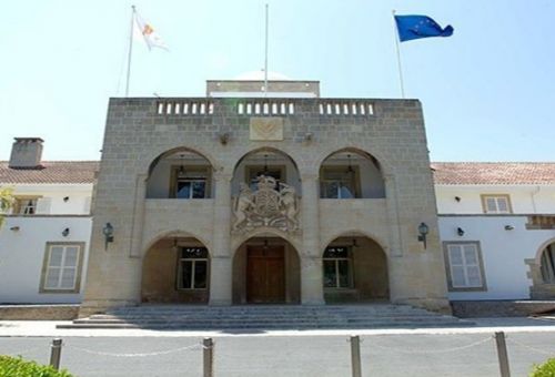 Έλεγχος για όλους τους κυβερνητικούς αξι...